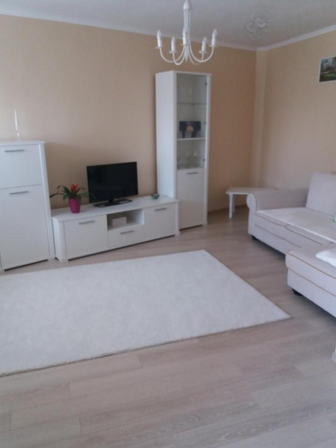 Juli'S Apartment Oradea Εξωτερικό φωτογραφία